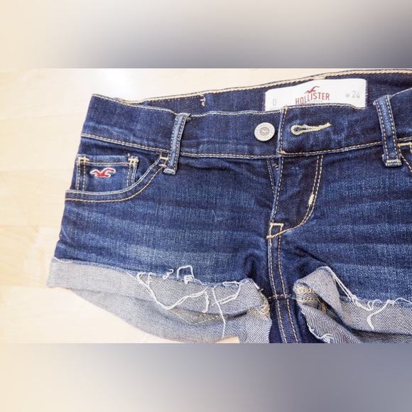 Bundle of Four Hollister Denim Booty Shorts - Picture 3 of 6